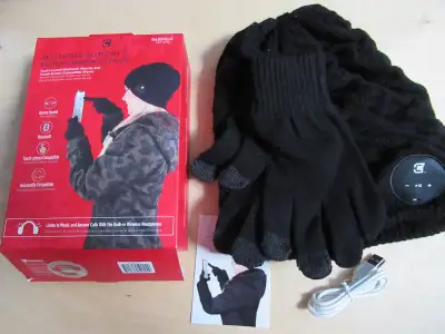 Blue-toque slouchy & touch screen gloves, View more