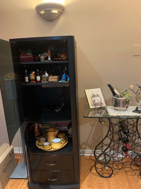 Display Cabinets in Hutches & Display Cabinets in Ottawa - Image 4