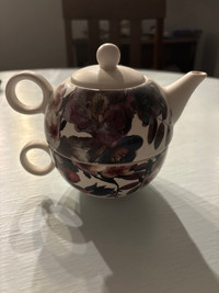 Teapot + Teacup set