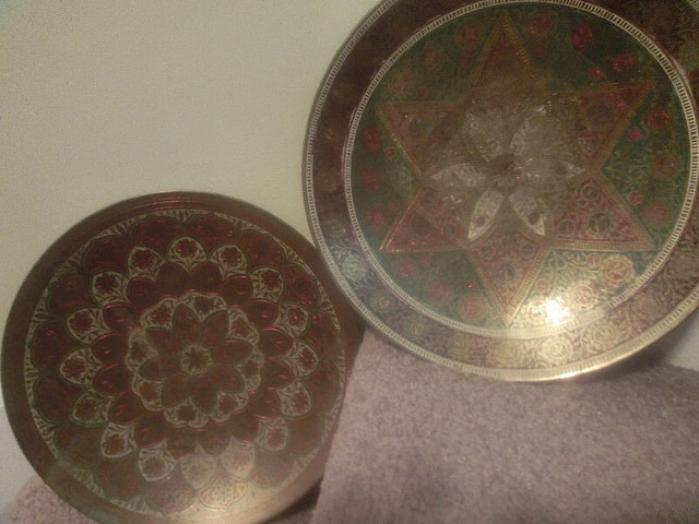Pair of Vintage East Indian Brass Plates in Arts & Collectibles in Mississauga / Peel Region