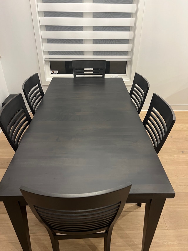 Table ONLY no chairs / Dining table real solid Canadian wood 78