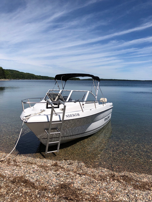 2006 Campion Explorer 552 in Powerboats & Motorboats in Cape Breton