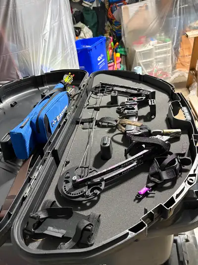 Purple camo Mission CrazeII compound bow (right hand), View more