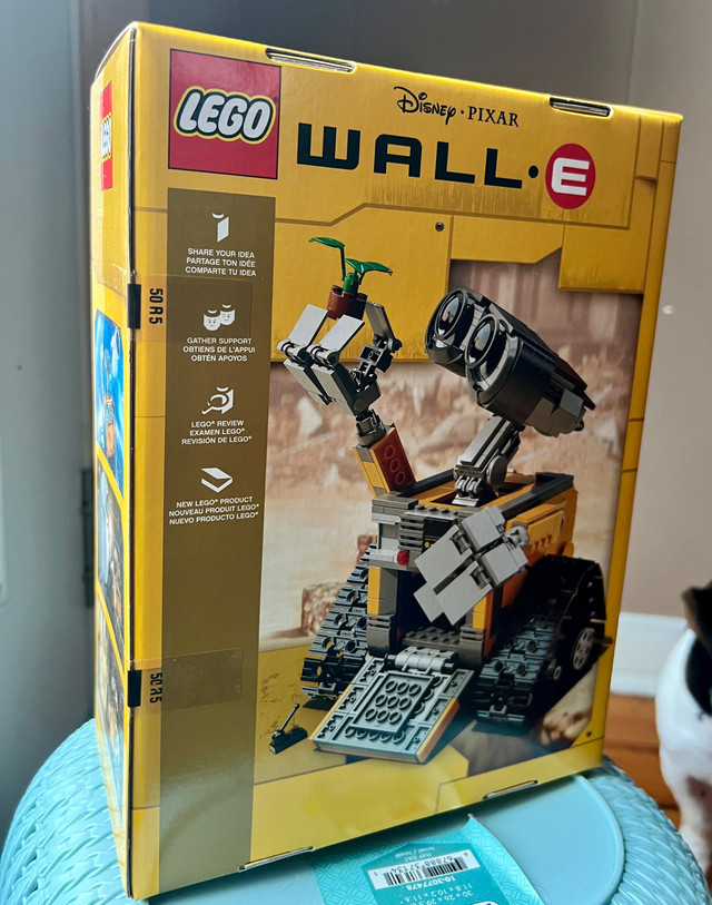 Sealed Lego Wall-E Set #21303 - L@@K! in Toys & Games in Petawawa - Image 3
