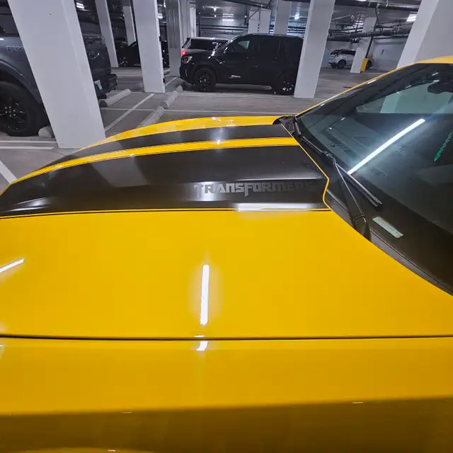 2010 Camaro SS transformers edition "Bumble Bee"63006661984131123