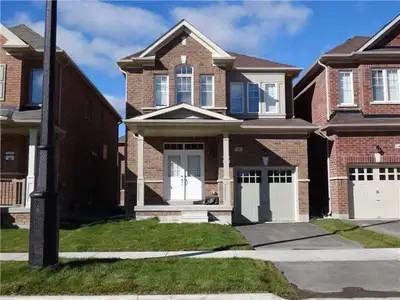 Excellent 3 Bed 3 Washroom Home For Rent in Brampton