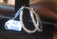 CLEAR RHINESTONE HOOP EARRINGS