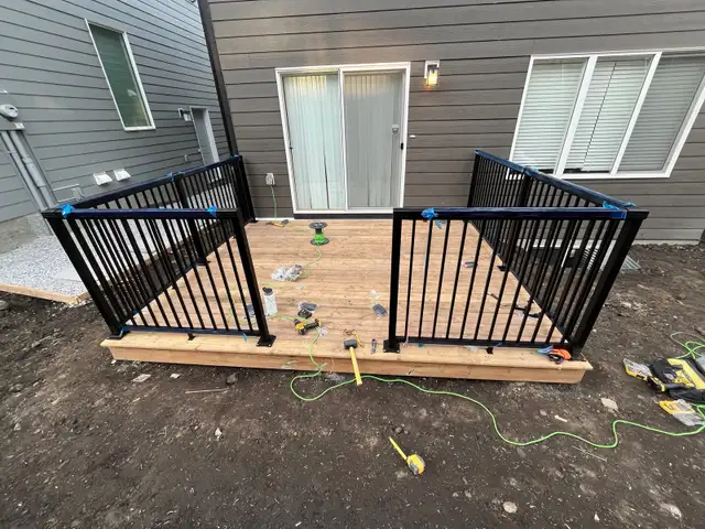 Detailed worker 30$/hr64722759282561122