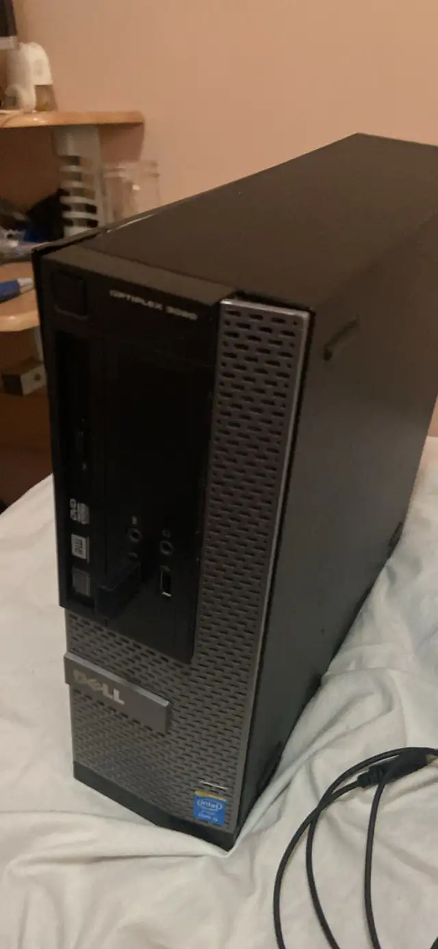 Higher End SFF Desktop Computer in Desktop Computers in Edmonton - Image 3