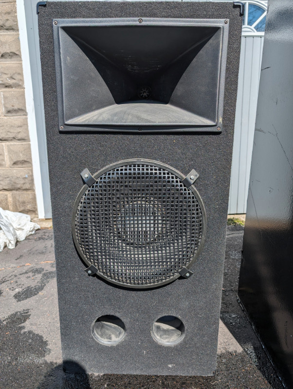 2 Large Speaker Cabinets, 15in and 18in plus Tweeter + Rack Amp in Speakers in Kitchener / Waterloo - Image 2