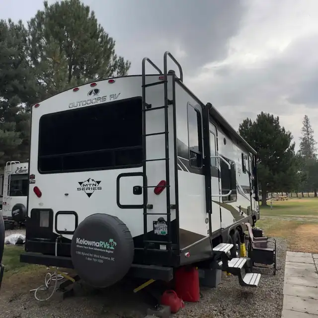 travel trailer in Travel Trailers & Campers in Penticton - Image 3