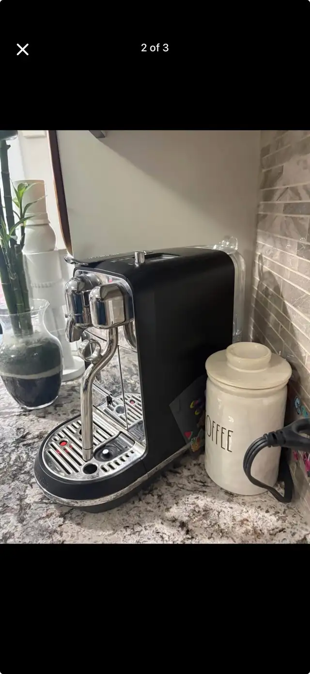 Breville Nespresso Creatista Plus Coffee Espresso Machine in Coffee Makers in Markham / York Region - Image 4