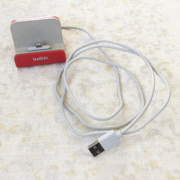 Belkin Lightning  Port Dock for Apple iPod   Iphone