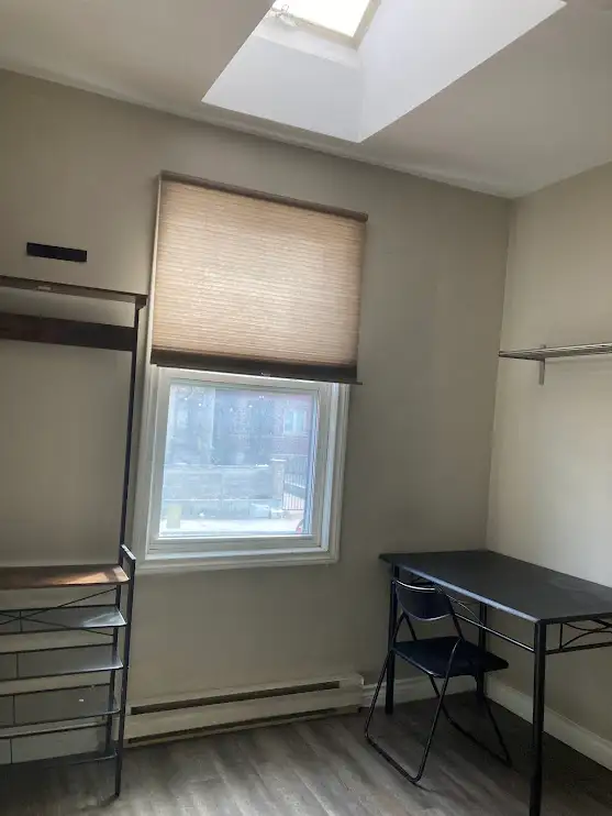 Room for Rent,Males Only,$790,Chinatown,Dundas Spadina, Mar.1st