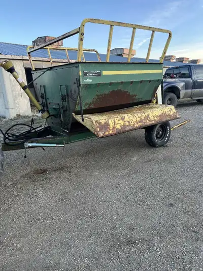 Bridgeview bale shredder. New PTO shaft. Used very little in a poultry operation $5500. Melville 306...
