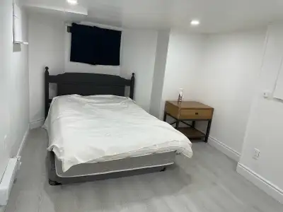Unit for rent. Looking for clean and organized young professionals or Student. FEATURES: -Newly reno...