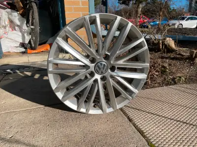Like New Volkswagen Rims From a Volkswagen Tiguan Perfect conditions No dents or bends $175 per Rim