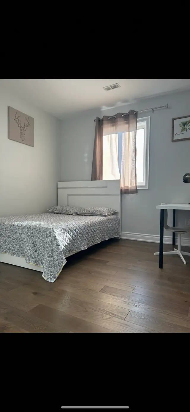 Downtown center master bathroom for rent  in Long Term Rentals in City of Toronto - Image 7