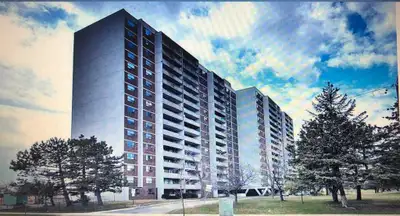 Discounted Private Furnished Room – Available Immediately Location: Midland & Lawrence, Scarborough...