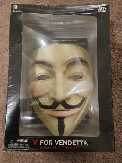 V for Vendetta Book and Mask Set, View more