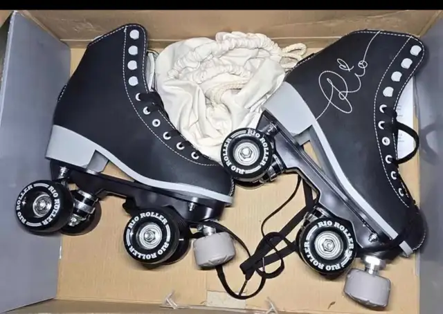 Rio Roller Signature Quad Roller Skates Black Size 5 BRAND NEW  in Skates & Blades in Windsor Region - Image 2