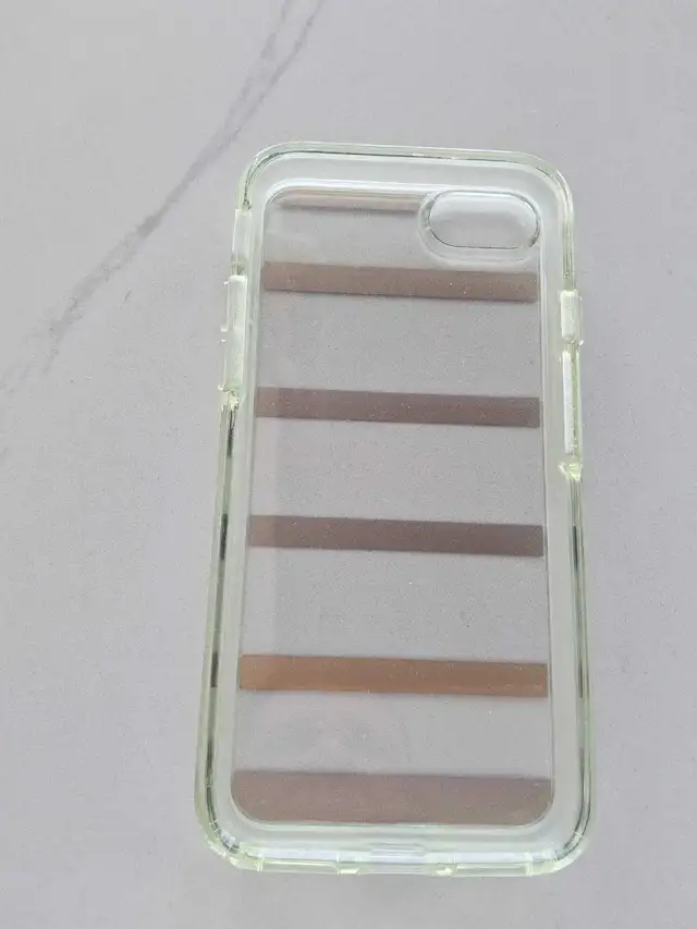 Case for iPhones 8 and SE in Cell Phone Accessories in Ottawa - Image 2