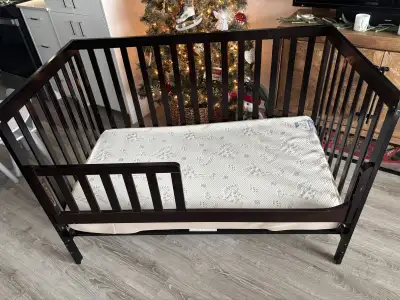toddler bed/crib, View more