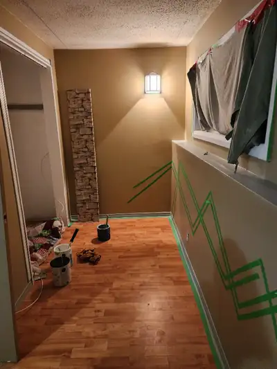 I have a beautiful room to rent freshly painted, with No pets and NO drugs please get in touch with...