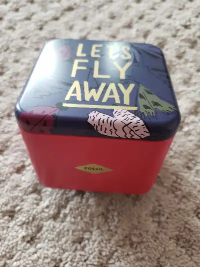 New Empty Tin Box of Fossil Watch , View more