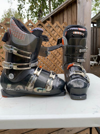 Ski boots 