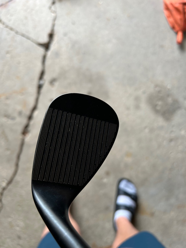 Like new Cleveland 52 wedge in Golf in Winnipeg - Image 3