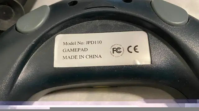 PC Concepts firestick / controllers (vintage - date from 1990's) in Older Generation in City of Montréal - Image 7