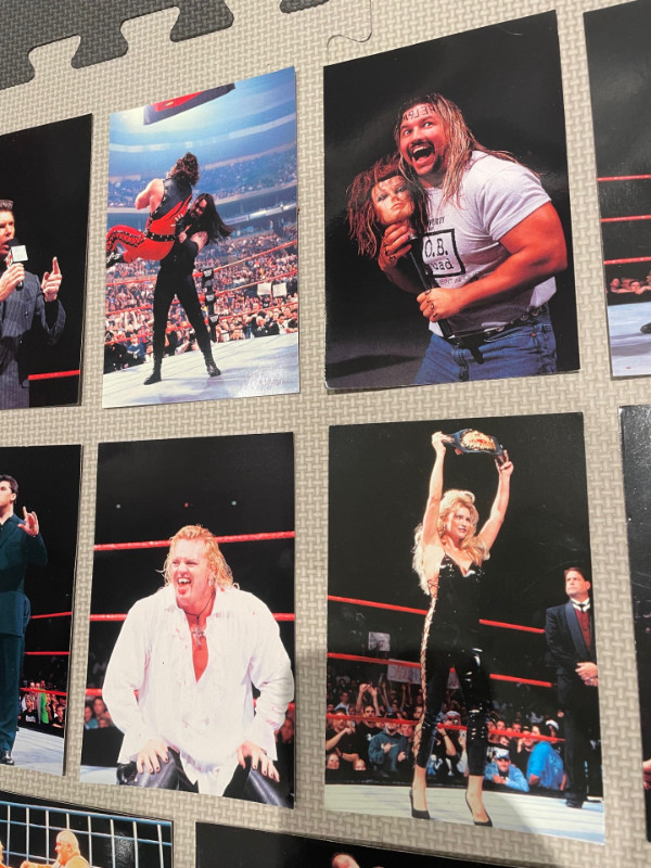 WWF/WWE WRESTLEMANIA 4X6 POSTCARD LOT Of 12 - 1999 Titan Sports in Arts & Collectibles in Oakville / Halton Region - Image 3