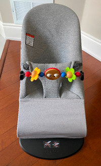 Babybjorn Bouncer Bliss, Light Grey 3D Jersey + Googly Eyes Toy