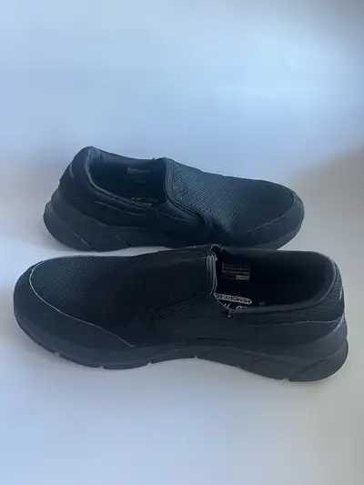 Skechers Men's Equalizer 4.0 slip-on sneakers size 8, View more