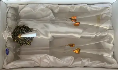wedding glass gold hearts with pen holder ,,,2  items, View more