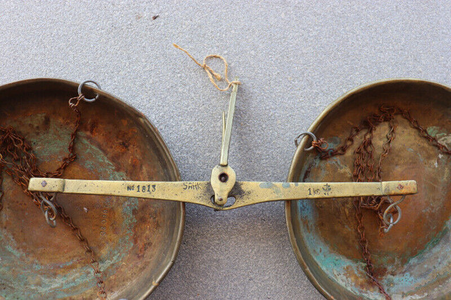 Old Large Brass Hanging Balance Scale in Arts & Collectibles in London - Image 3