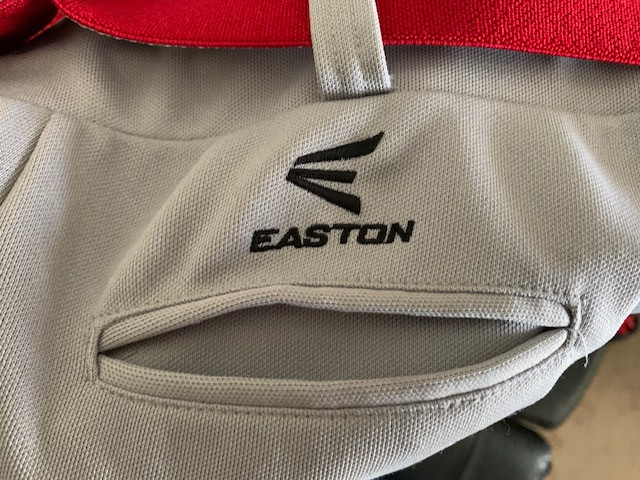 Easton softball pants size YL (inc belt/socks) in Baseball & Softball in City of Halifax - Image 3