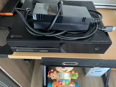 Xbox one avec Kinect , View more