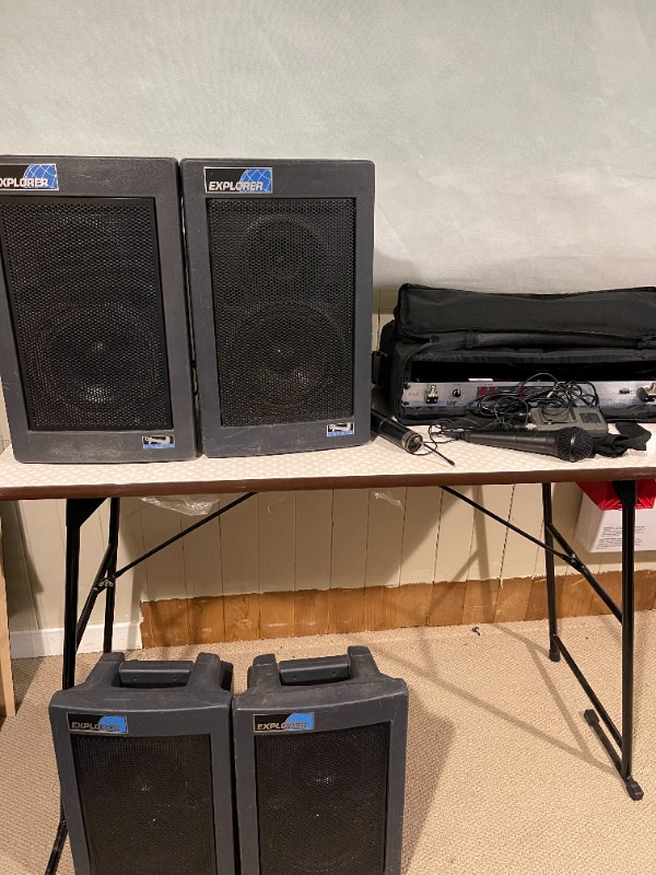 Anchor Explorer PA2500 Powered Speaker x 4 with microphones Speakers