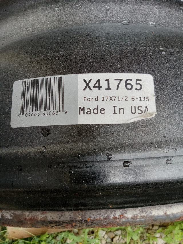 3 Truck rims for Ford F150, six hole, 17 inch, little rust in Auto Body Parts in Guelph - Image 3