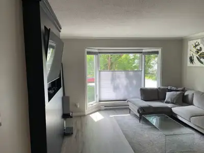 1200 sq.ft, 3bedroom and 1 full bathroom, fully equipped kitchen with fridge, stove, washer, and dry...