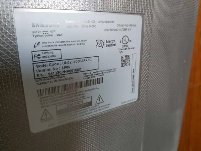 Samsung 32" HD TV model UN32J4000AF in TVs in Mississauga / Peel Region - Image 6