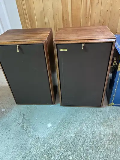 Avant Model 4A Speakers, View more