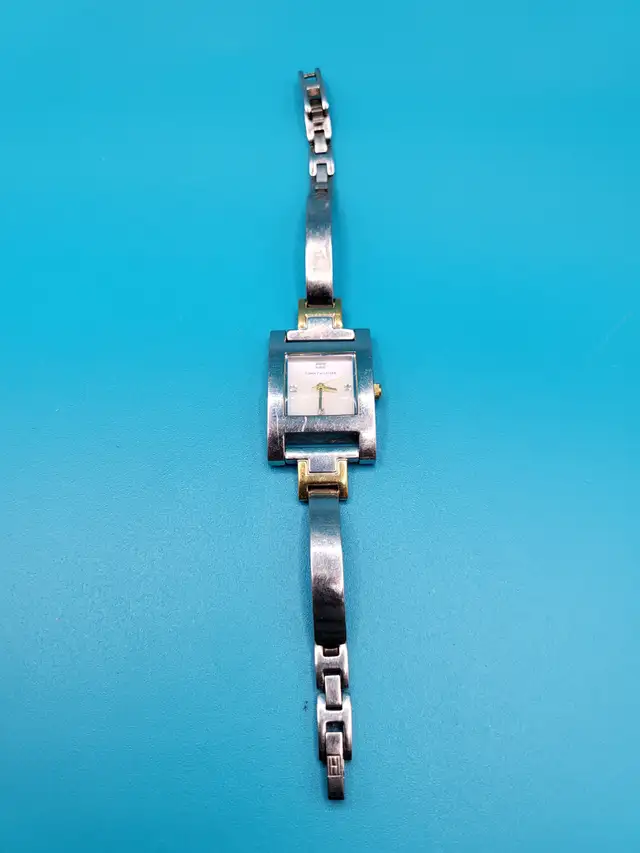 Tommy Hilfiger Ladies Diamond Analog Watch F80186 30m WR in Jewellery & Watches in Strathcona County - Image 7