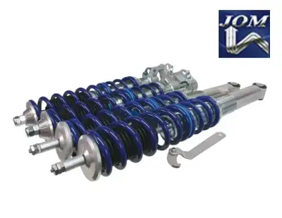 ****Used coilovers**** Fits vw jetta/golf 1987-1992 in excellent shape. 3000km On coilovers . Replac...