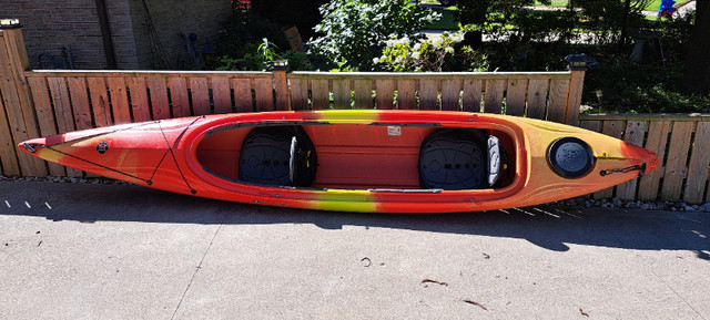 Cove 2 person kayak in Canoes, Kayaks & Paddles in Windsor Region