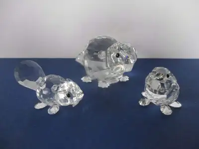 SWAROVSKI  BEAVER  FAMILY - 3 pieces RETIRED, View more