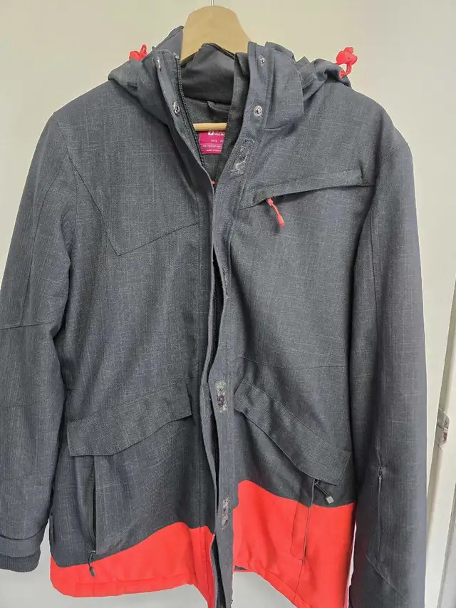 womens winter jacket  in Women's - Tops & Outerwear in Kitchener / Waterloo - Image 2