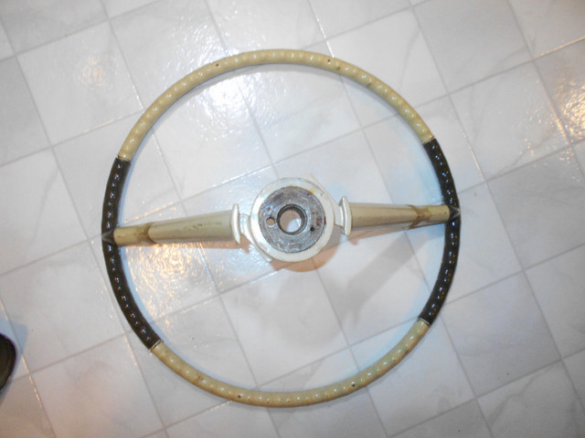 1962 Cadillac Steering Wheel - Good Original Driver Condition in Other Parts & Accessories in Barrie - Image 4